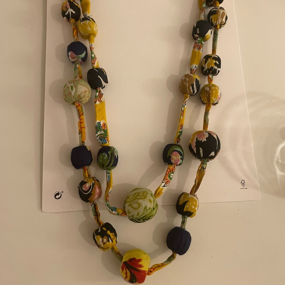 NWT Zara fashion necklace - has never been worn